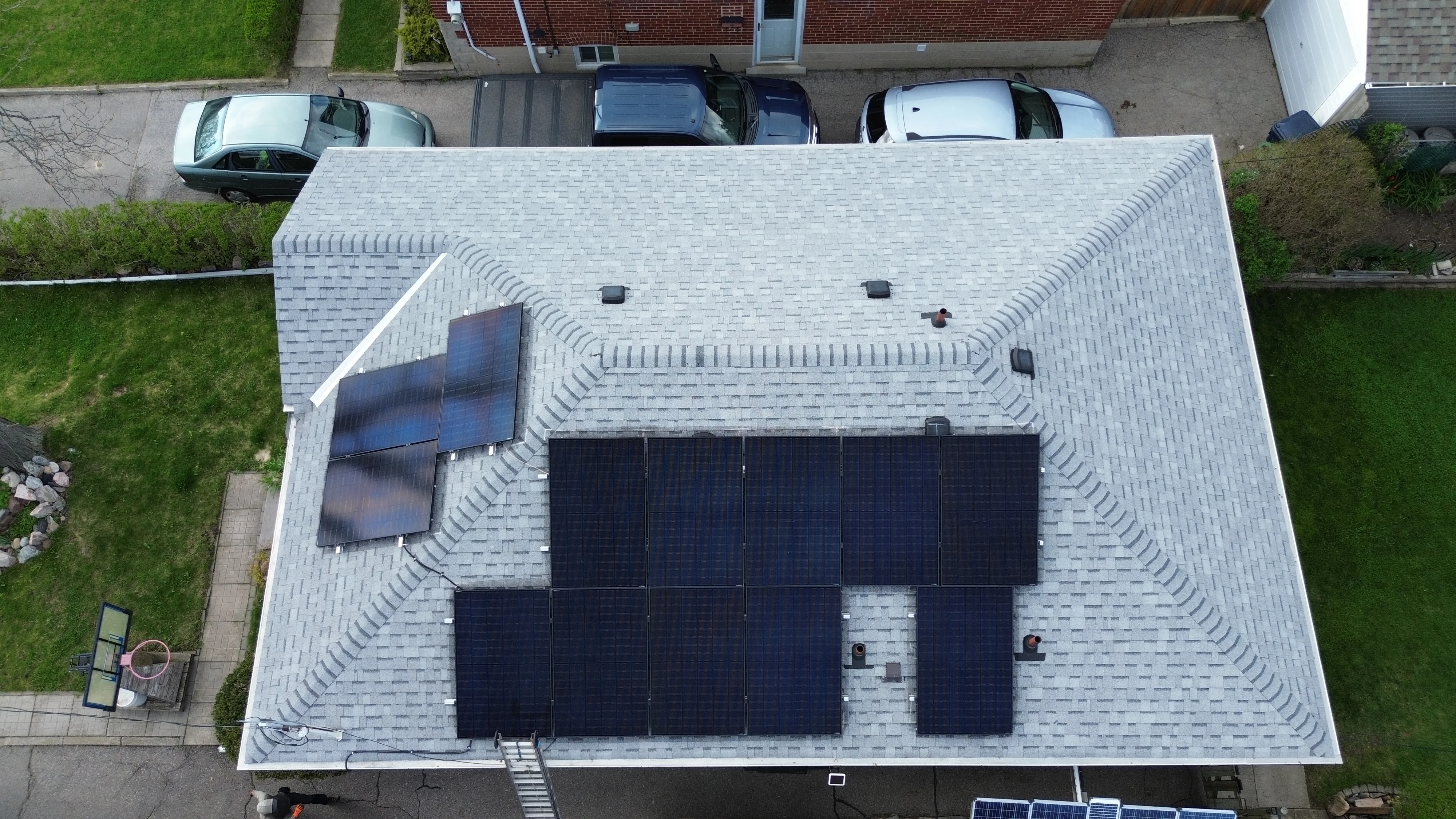 Polaron solar project featured on a house in Ontario